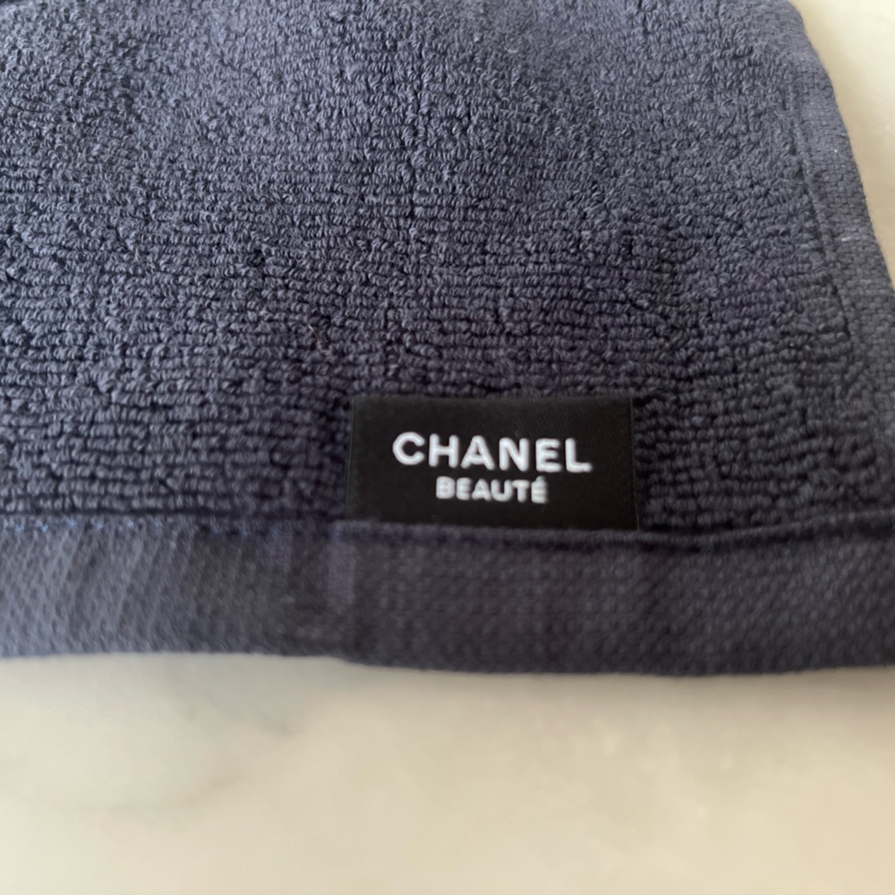 Chanel Face Towel - Picture 3 of 5